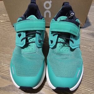 On Running Used Kids Shoes